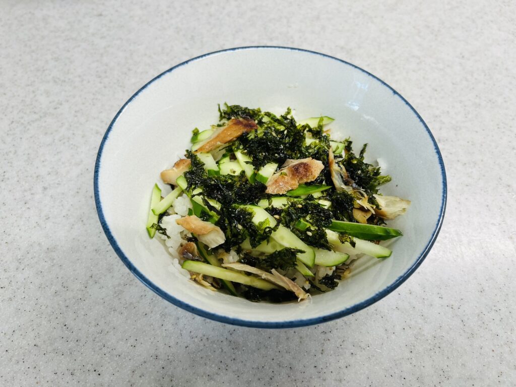 コストコサバみりん干しのチラシ寿司