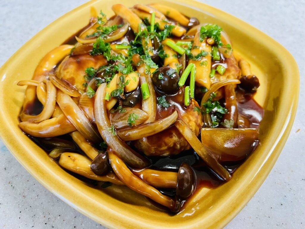 スターゼンミニチーズインハンバーグ_デミきのこソース完成版 時短料理かつ節約料理