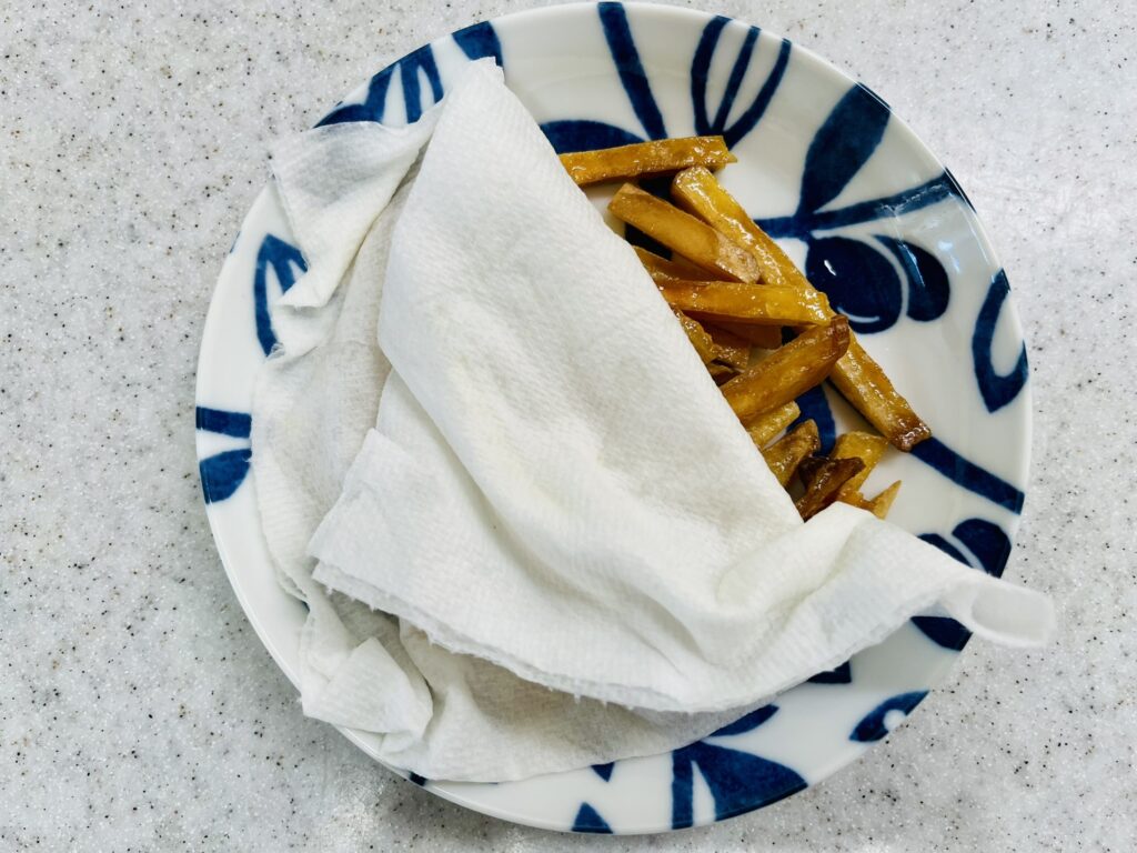 湿気らせた芋けんぴ