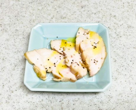 コストコで売られているさくらどりスモークチキンの簡単アレンジ　時短料理