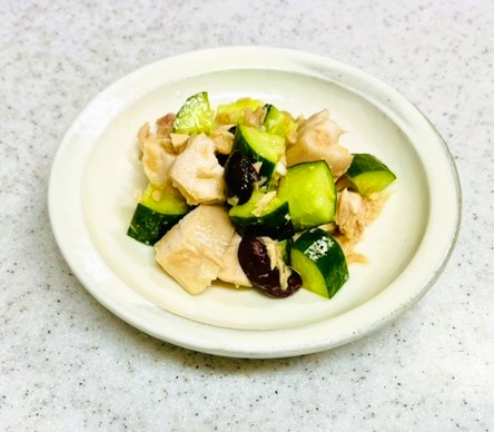 コストコのスモークサラダチキン_時短＆簡単レシピ_高タンパク質サラダ。