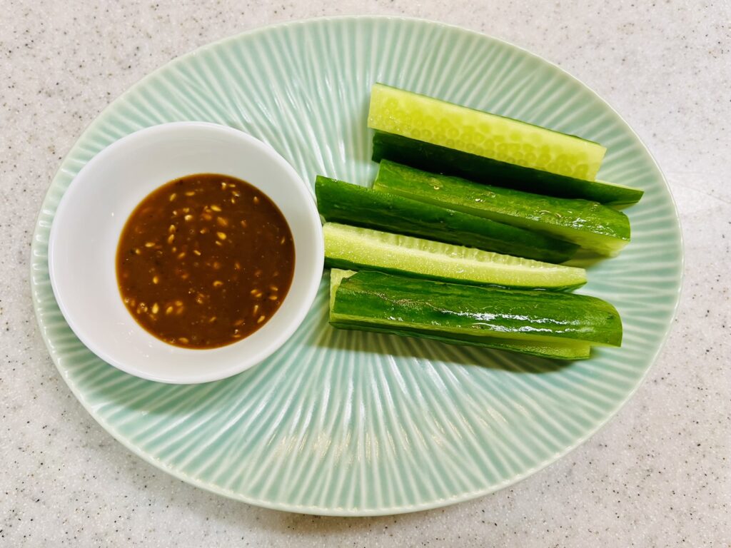 田楽味噌とマヨネーズのディップ、混ぜるだけなので、時短かつ簡単料理