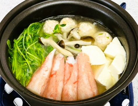 コストコのスケソウダラすり身スティック_カニカマのアレンジレシピ_鍋にトッピング