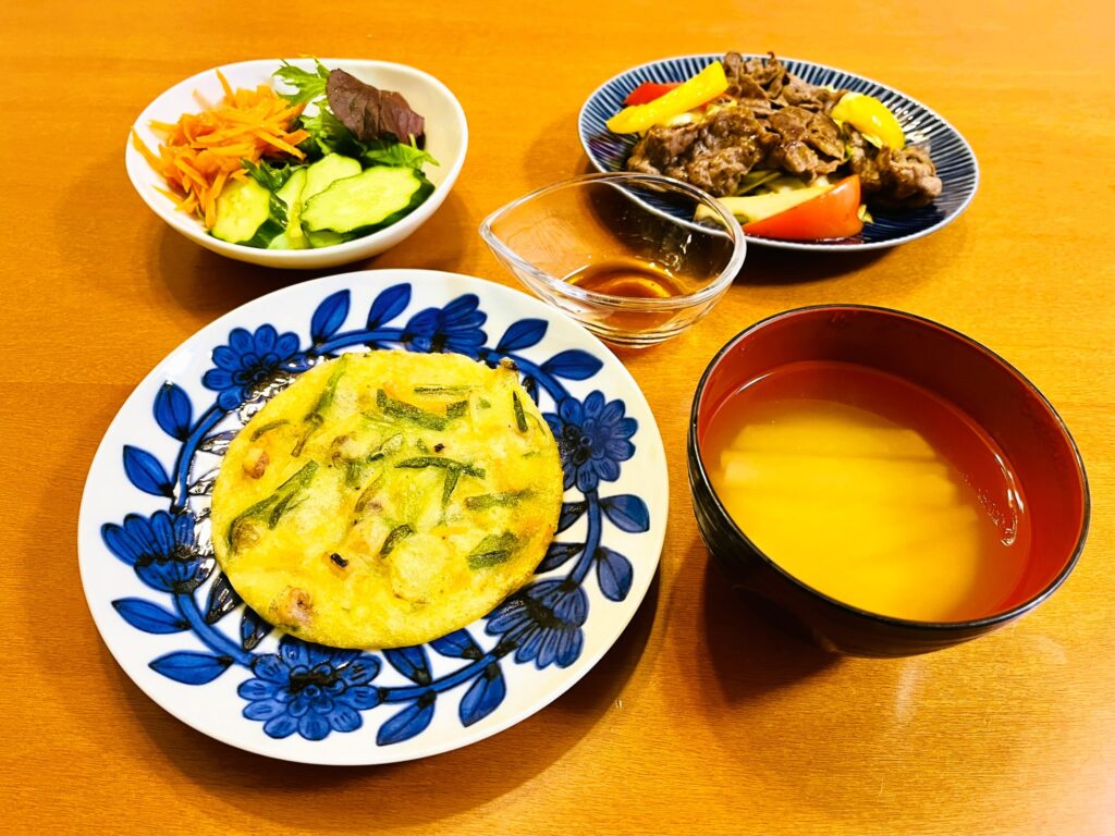 コストコ冷凍チヂミのアレンジ。肉野菜炒めのお供