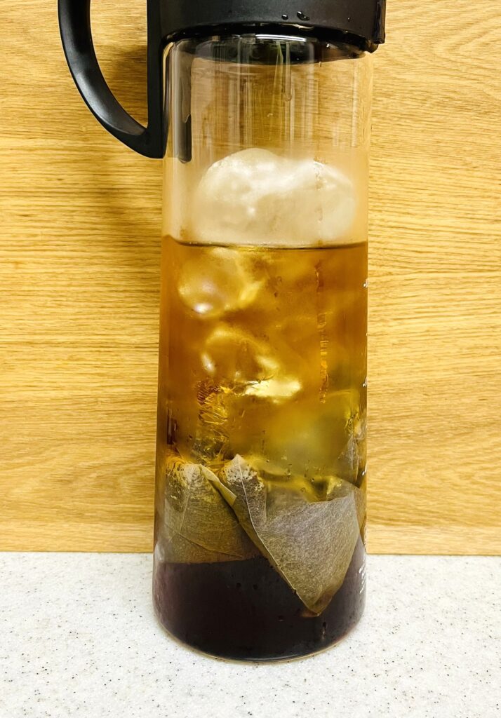 コストコMJB水出しアイスコーヒーの氷水による抽出