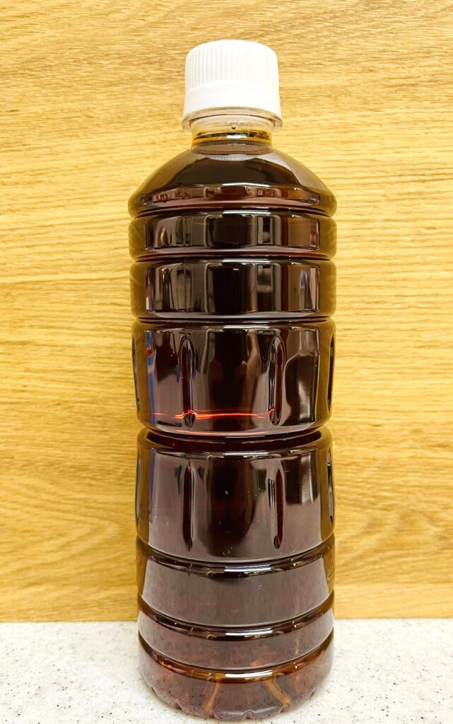コストコの伊藤園麦茶ペットボトル。ラベルレス600ml