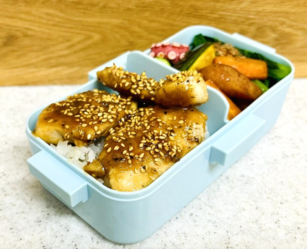 さくらどりむね肉を使った焼肉のっけご飯弁当