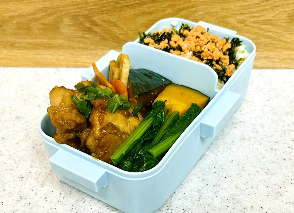 コストコ鶏もも肉で作った唐揚げを照り焼き味にアレンジしたお弁当
