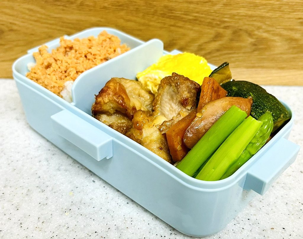 コストコ鶏もも肉で作った唐揚げ弁当