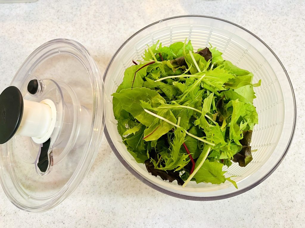コストコのベビーリーフをサラダスピナーで洗ったところ